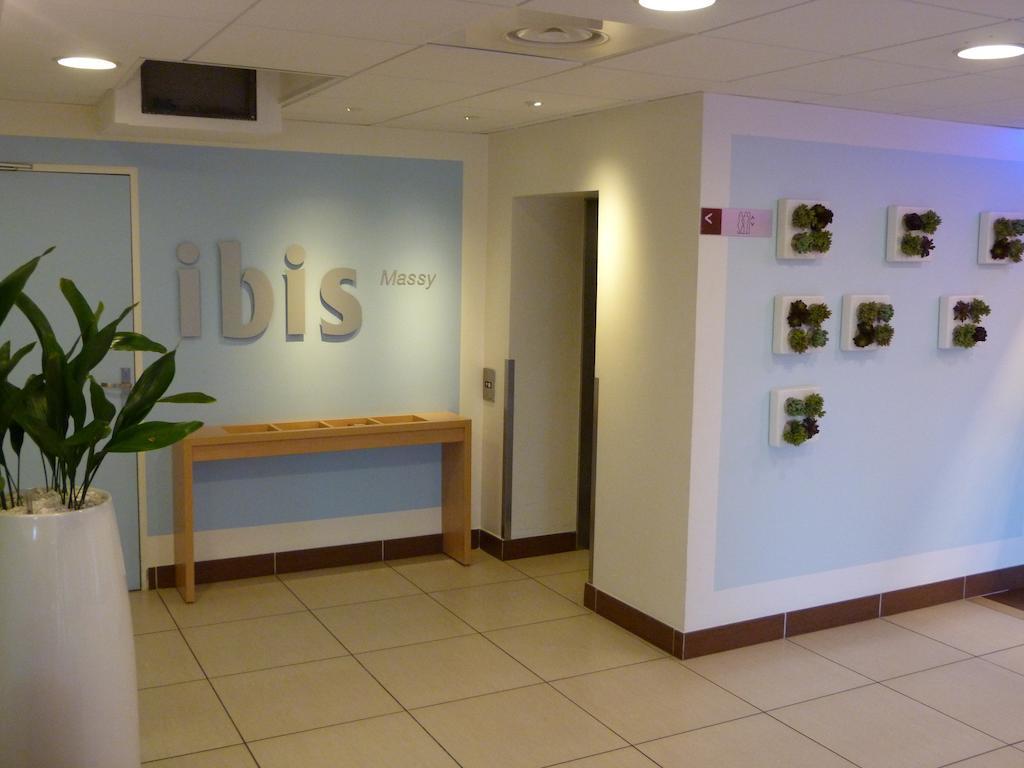 Ibis Massy Hotel